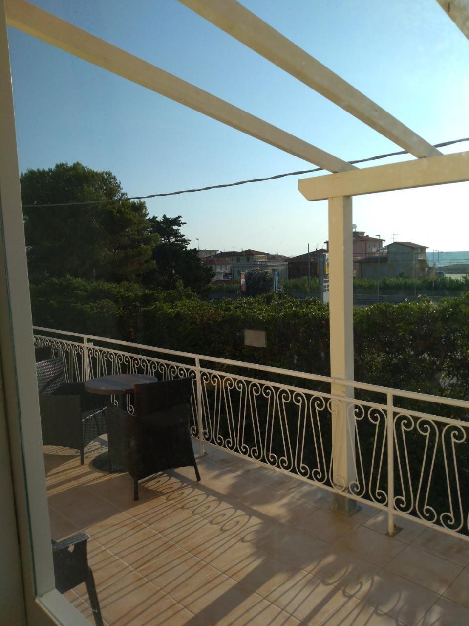 Acquaviva Experience B&B Сан Винченцо Екстериор снимка
